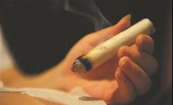 艾灸出汗的10大驚人好處，看完我把空調關了！